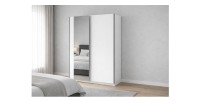 Armoire GOZU 151cm blanche avec miroir dans un décor 3D