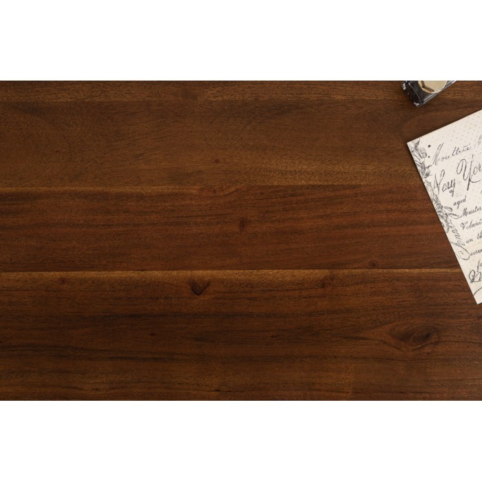 Zoom sur le plateau du bureau SKAGEN 120cm en acacia