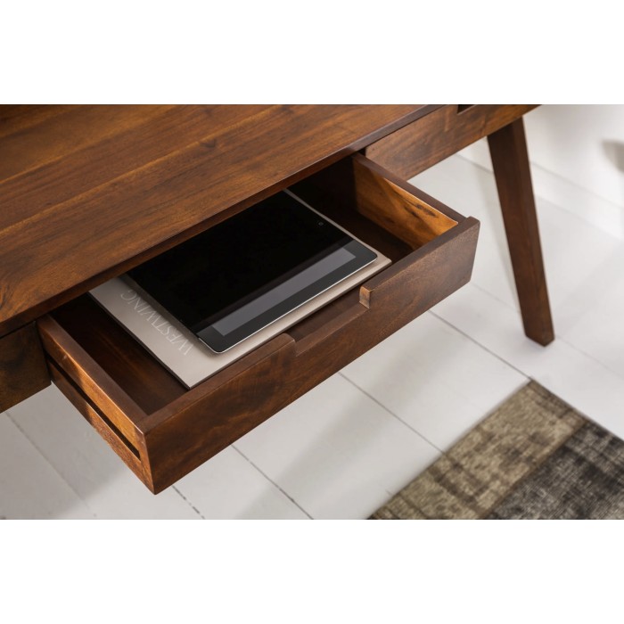Zoom sur le tiroir ouvert du bureau SKAGEN 100cm en acacia