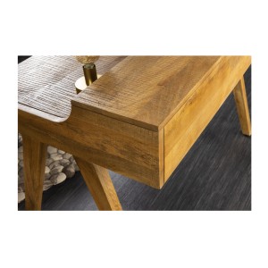 Zoom sur la tranche du bureau SKAGEN 120cm en manguier