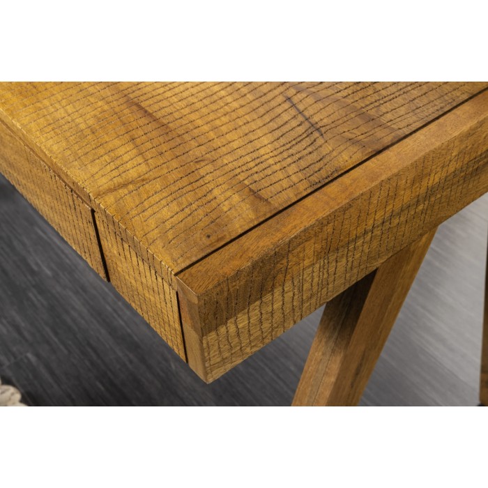 Zoom sur le coin du bureau SKAGEN 120cm en manguier