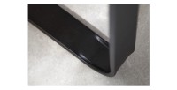 Zoom sur le pied du bureau LUNISSIA 160cm effet bois clair