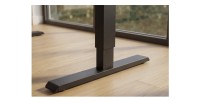 Zoom sur le pied du bureau ZENTOR 120cm réglable en hauteur
