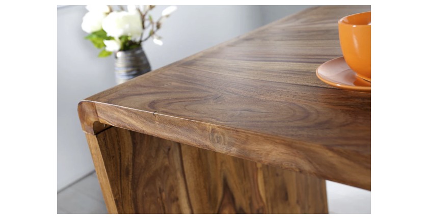 Zoom sur le plateau du bureau NOMA 120cm