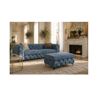 Pouf VELENA en velours capitonné – Bleu – 95 x 49 x 62 cm