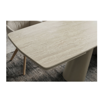 Zoom sur le coin de la table extensible 160 à 240 cm COVY
