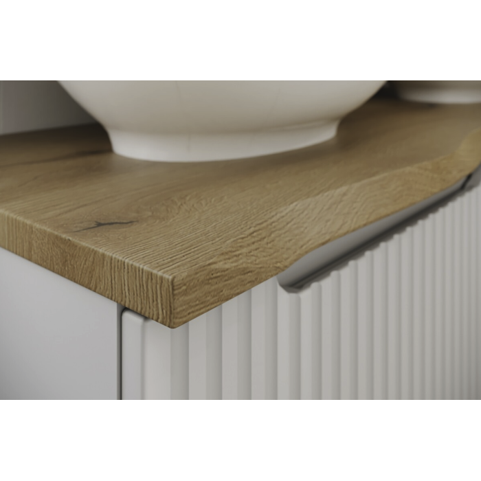 Zoom sur le coin du plan pour vasque 80cm NATOURA