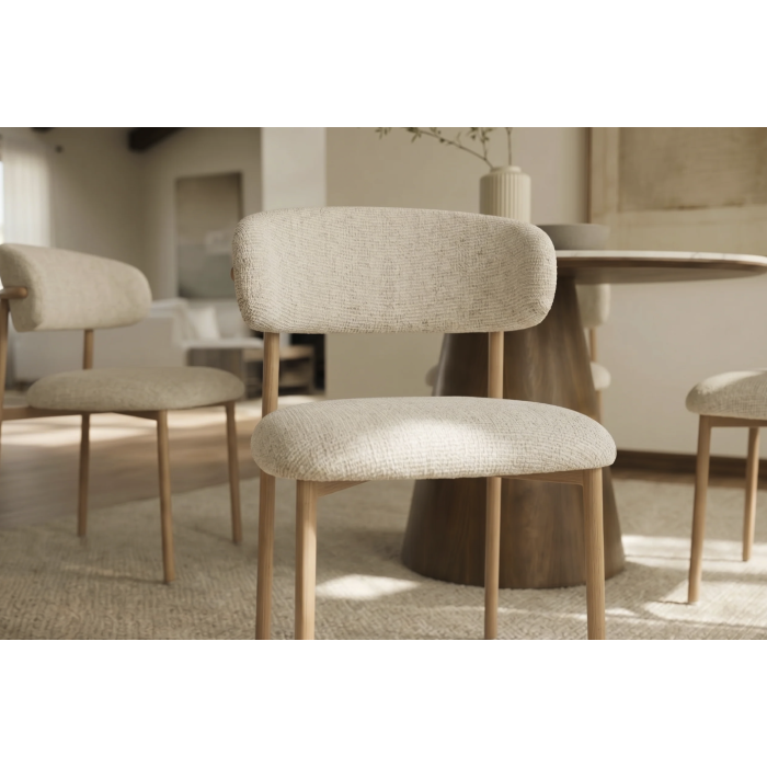 Lot de 2 chaises ELEA en tissu texturé beige et pieds métal effet bois clair – Style contemporain