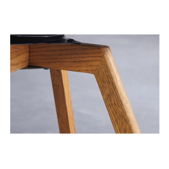 Lot de 2 chaises design SORRANO pivotantes à 360° en tissu bouclette vert menthe et pieds en chêne clair