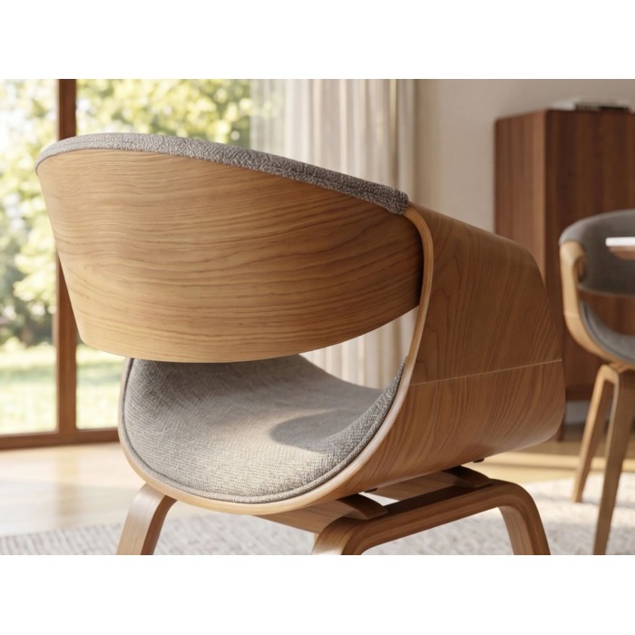 Zoom sur le dossier de la chaise NERA en tissu gris et bois clair