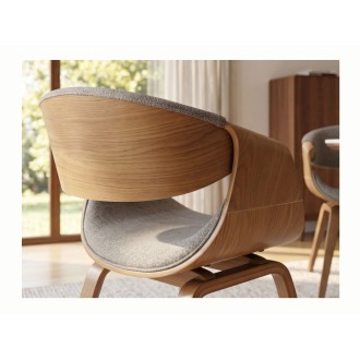 Zoom sur le dossier de la chaise NERA en tissu gris et bois clair