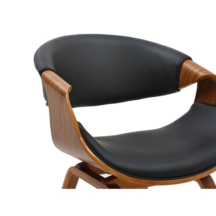 Zoom sur le dossier de la chaise NERA en cuir noir et bois foncé