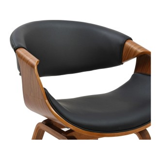 Zoom sur le dossier de la chaise NERA en cuir noir et bois foncé
