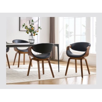 Chaise NERA en cuir noir et bois foncé vu dans un décor 3D