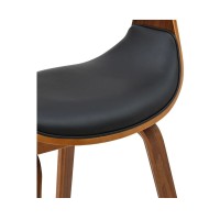 Zoom sur l'assise de la chaise NERA en cuir noir et bois foncé