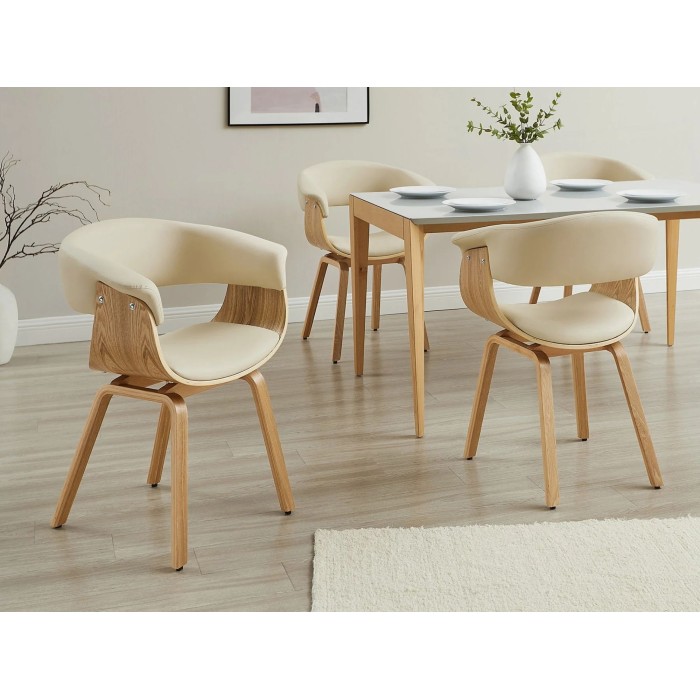 Chaise NERA en cuir beige et bois clair mise en situation