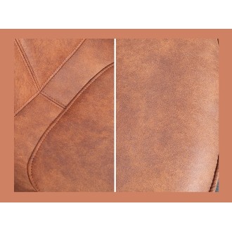 Zoom sur la matière de la chaise COMFY en microfibre marron
