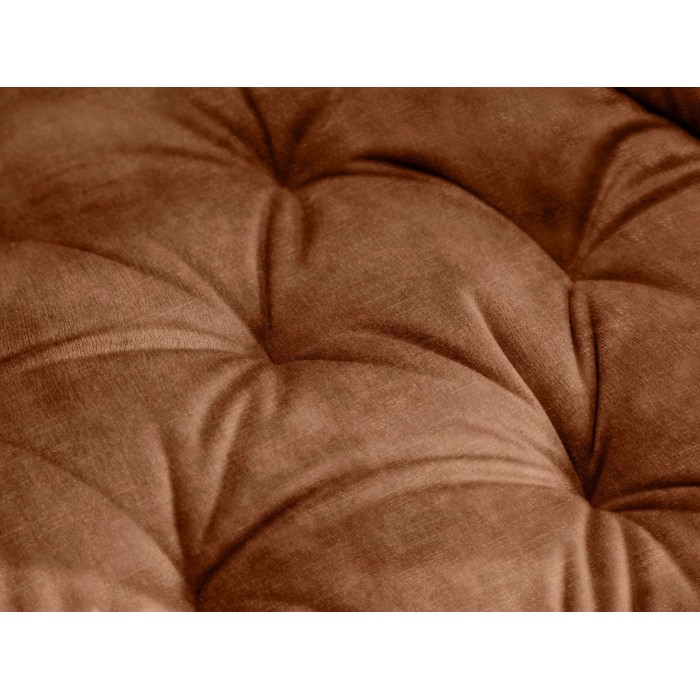 Zoom sur l'assise de la chaise COMFY en velours marron