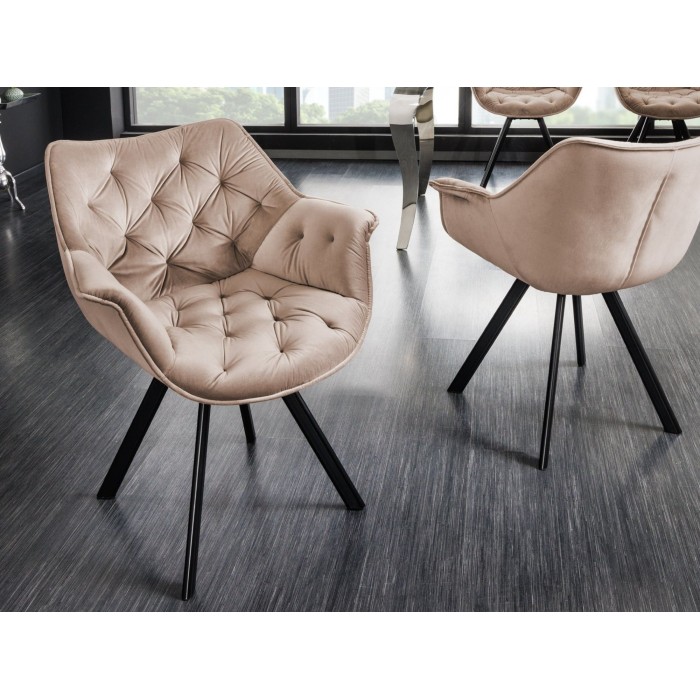 Chaise COMFY en velours beige champagne dans un décor 3D
