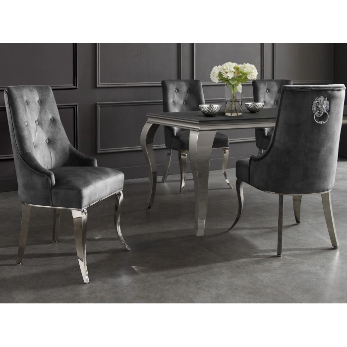 Chaise VELENA en velours grise mise en situation