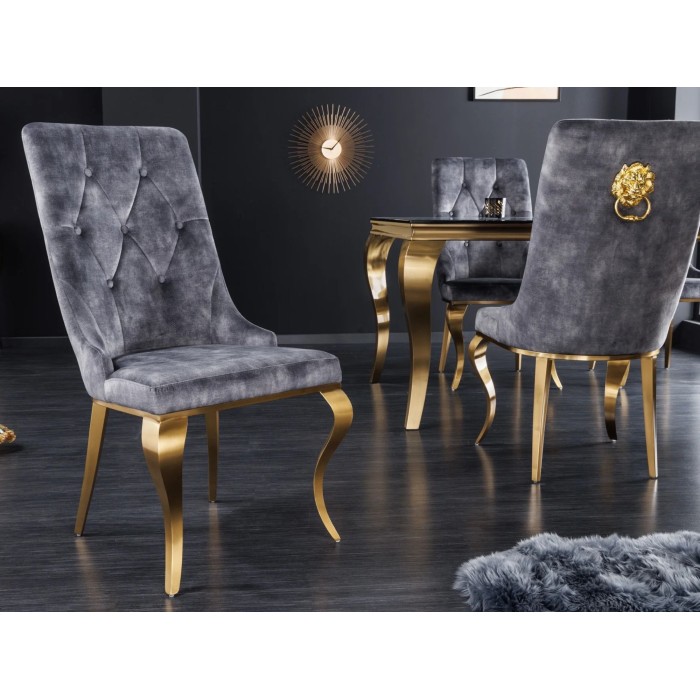 Chaise VELENA en velours gris et pieds dorés mise en situation