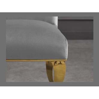 Zoom sur l'assise de la chaise VELENA grise et pieds dorés