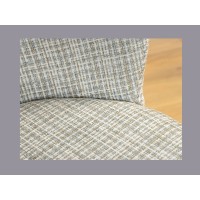Zoom sur la jonction entre l'assise et le dossier de la chaise PAVIA bleue à carreaux