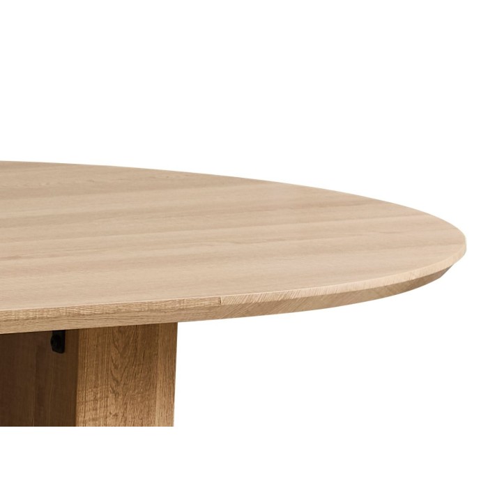 Zoom sur le plateau de la table de salle à manger VAGOS coloris chêne clair