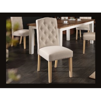 Chaise REGINA beige et marron clair mise en situation