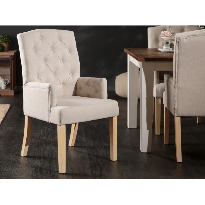 Fauteuil REGINA beige et marron clair mis en situation