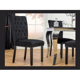 Lot de 2 chaises REGINA noires en velours capitonné – Clous argentés et pieds en bois d’hévéa