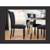 Lot de 2 chaises REGINA noires en velours capitonné – Clous argentés et pieds en bois d’hévéa