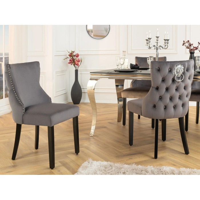 Chaise REGINA grise anthracite vue avec d'autres chaises de la collection