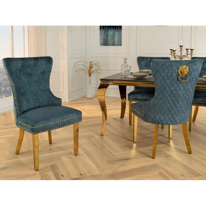 Chaise REGINA bleue pétrole et dorée mise en situation