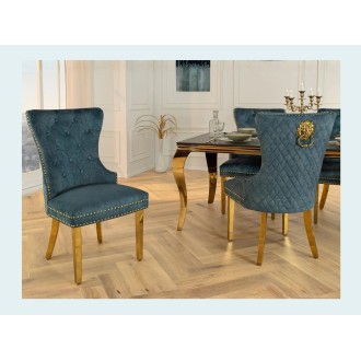 Chaise REGINA bleue pétrole et dorée mise en situation