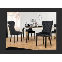 Lote de 2 sillas Chesterfield REGINA negras en terciopelo capitonado – Anillo plateado, clavos decorativos y patas de madera de 