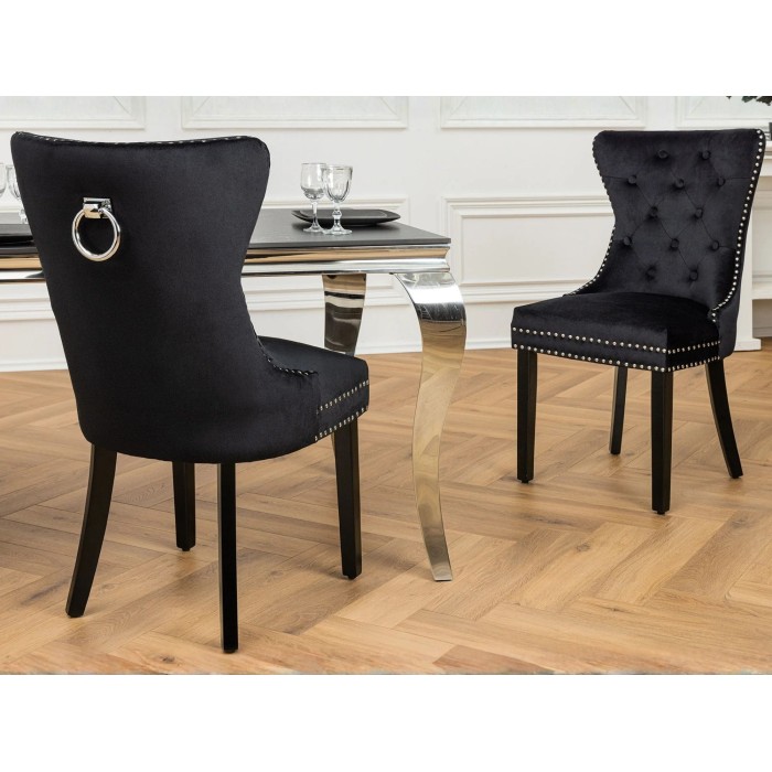 Lote de 2 sillas Chesterfield REGINA negras en terciopelo capitonado – Anillo plateado, clavos decorativos y patas de madera de 