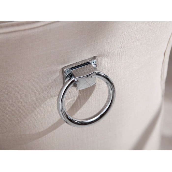 Zoom sur l'anneau de la chaise REGINA beige en lin