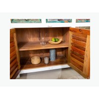 Zoom sur l'ouverture des placards du buffet PATCHWOOD blanc et multicolore 160cm