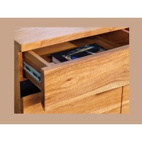 Zoom sur le tiroir ouvert du buffet ARKAYA en bois massif d'acacia et métal noir