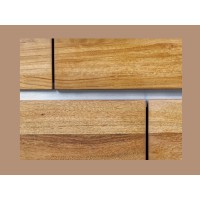 Zoom sur la façade du buffet ARKAYA en bois massif d'acacia et détails blanc 170cm