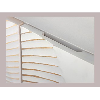 Zoom sur l'une des poignées intégrées du buffet SOLARIS 177cm blanc et doré
