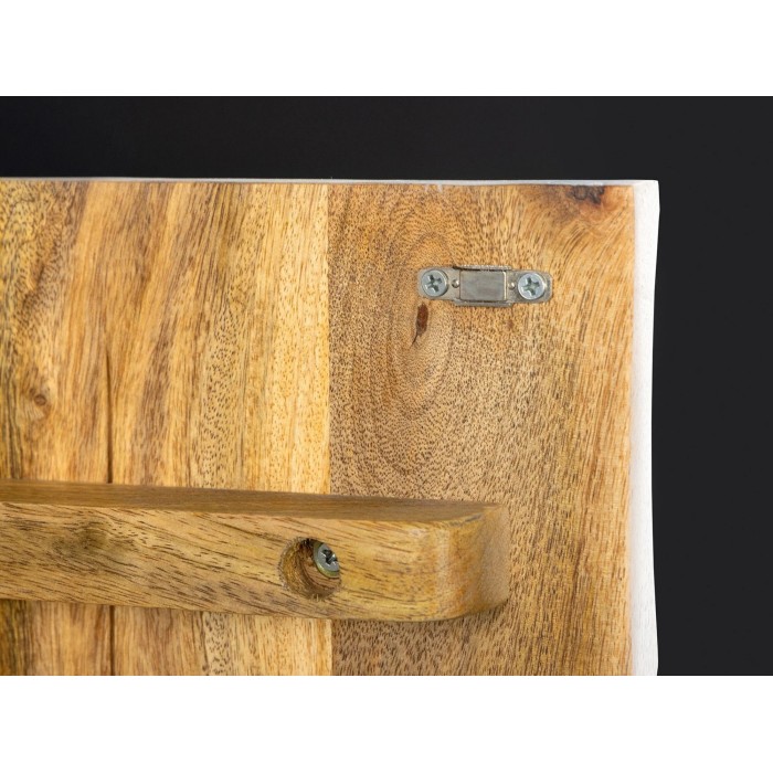 Zoom sur l'intérieur de la porte du buffet SOLARIS 140cm blanc et doré