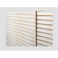 Zoom sur les détails sculptés du buffet SOLARIS 140cm blanc et doré