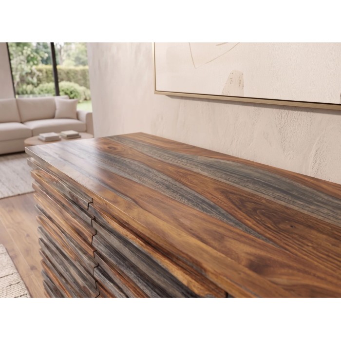 Zoom sur le plateau du buffet 160cm en sheesham fumé