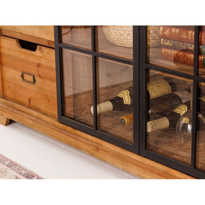 Zoom sur la façade du buffet LUMBER 150cm en bois de pin