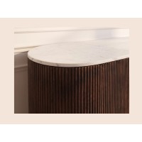Zoom sur le côté du buffet ORION 170cm marron et plateau blanc en marbre
