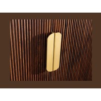 Zoom sur les poignées du buffet ORION 170cm marron et plateau blanc en marbre