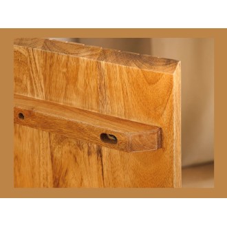 Zoom sur l'intérieur d'un des portes du buffet ORION 160cm en bois de manguier et pieds noir