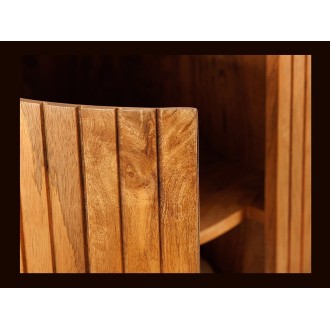 Zoom sur l'ouverture d'une des portes latérales du buffet ORION 160cm en bois de manguier et pieds noir